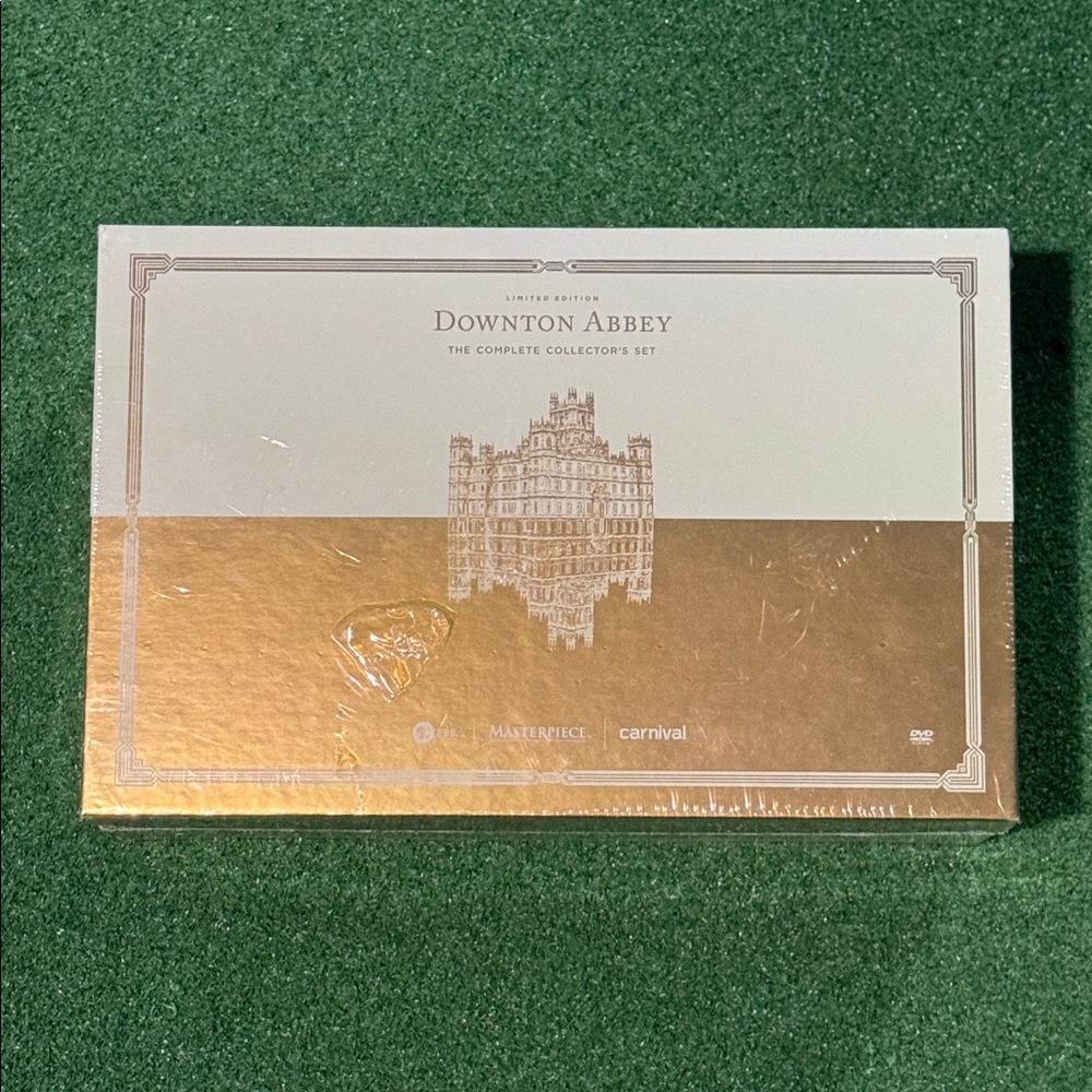 Downtown Abbey The Complete Collector’s Set - Picture 7 of 7